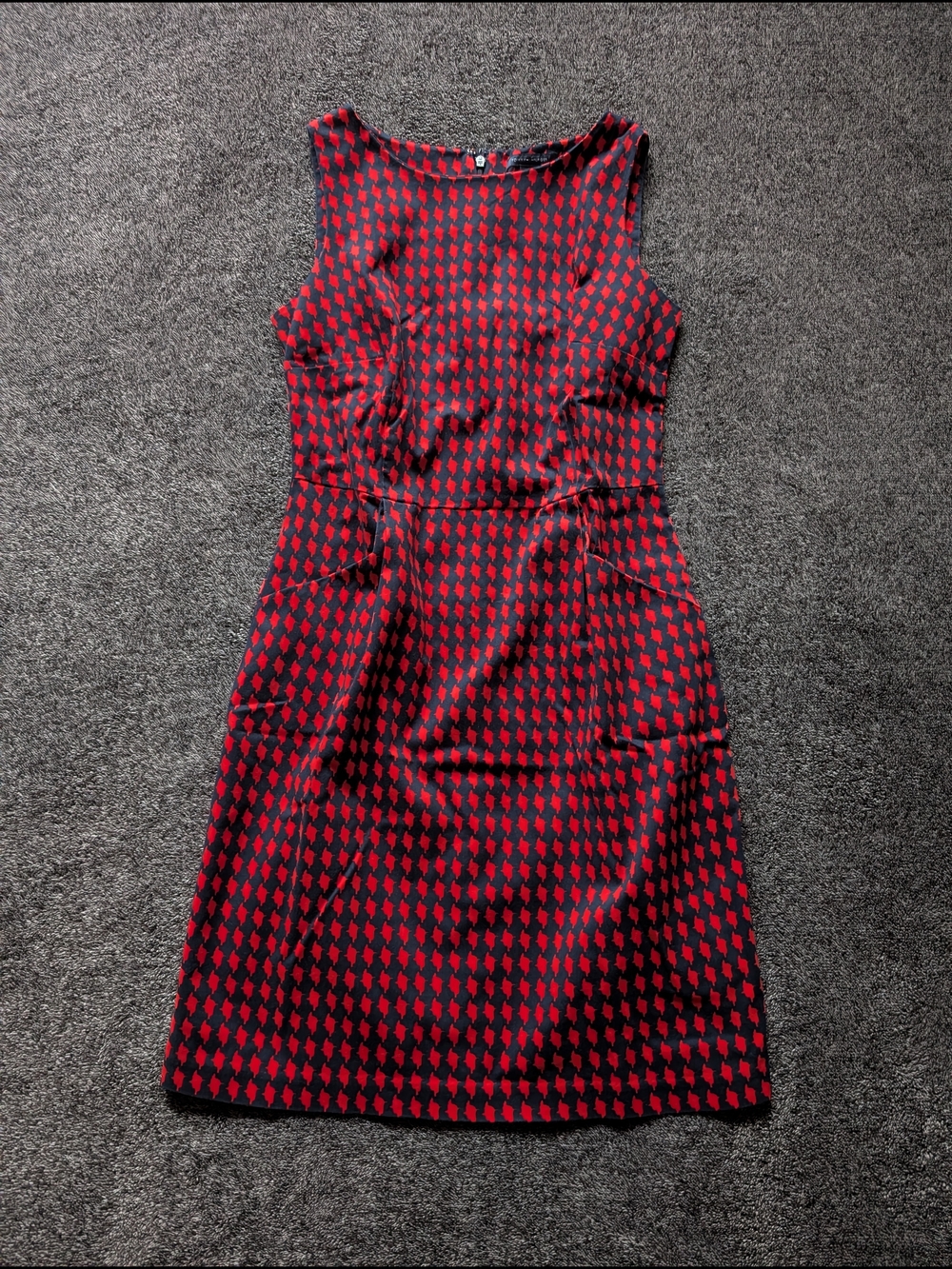 Tommy Hilfiger Red and Black Sleeveless Midi Sheath Dress